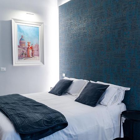 Catarina Suites - Centro Storico Катанія Номер фото